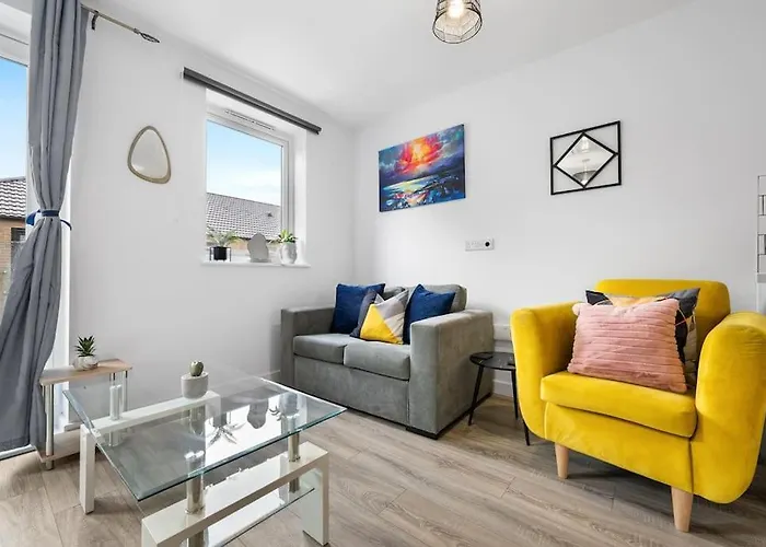 Fantastic Near Centre! *