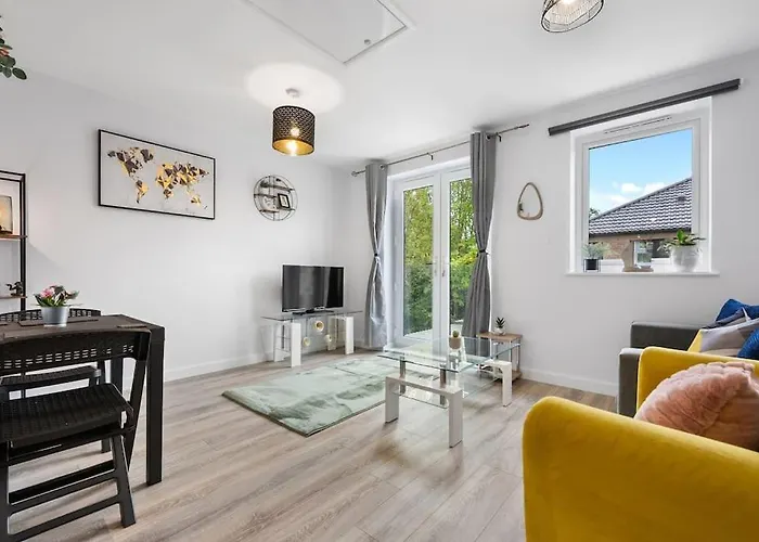 Fantastic Near Centre! *