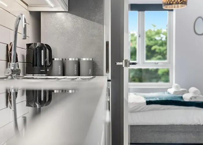 Fantastic Near Centre! アパート *