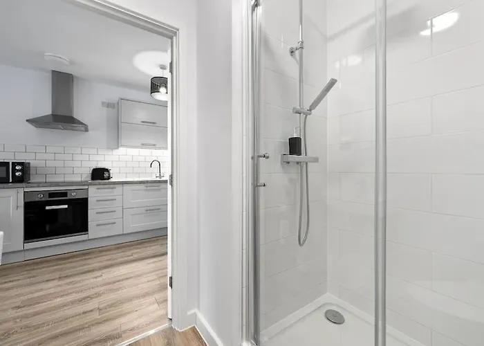 Fantastic Near Centre! * ヨーク