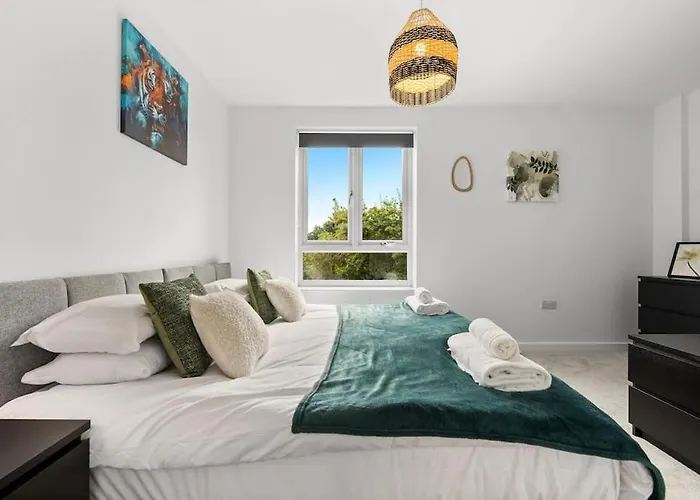 Fantastic Near Centre!